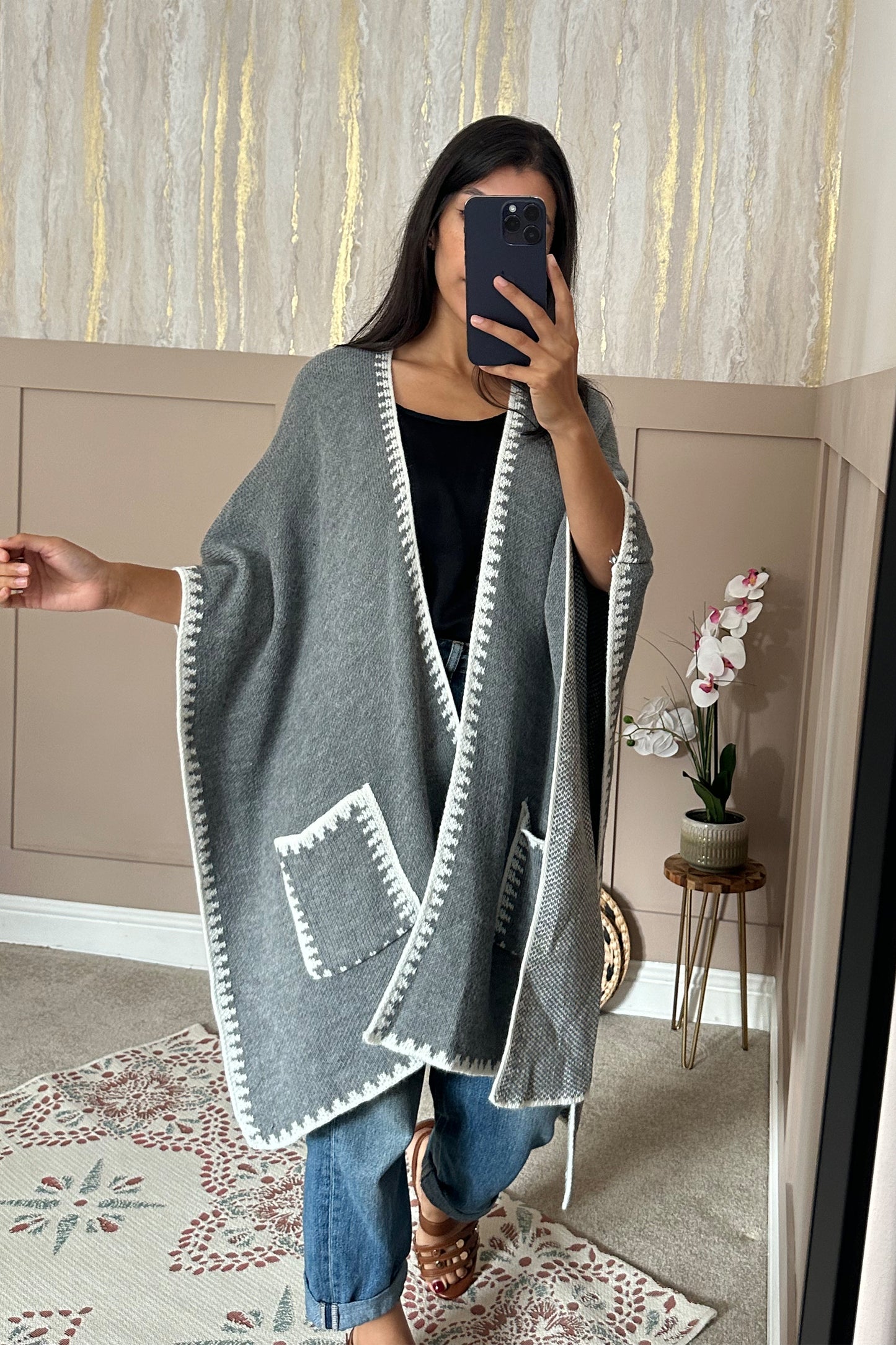 Elle Shawl - Grey